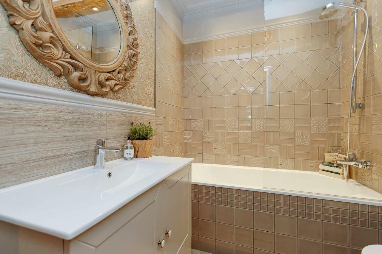 Dzirnavu Residense Apartment Рига Екстериор снимка