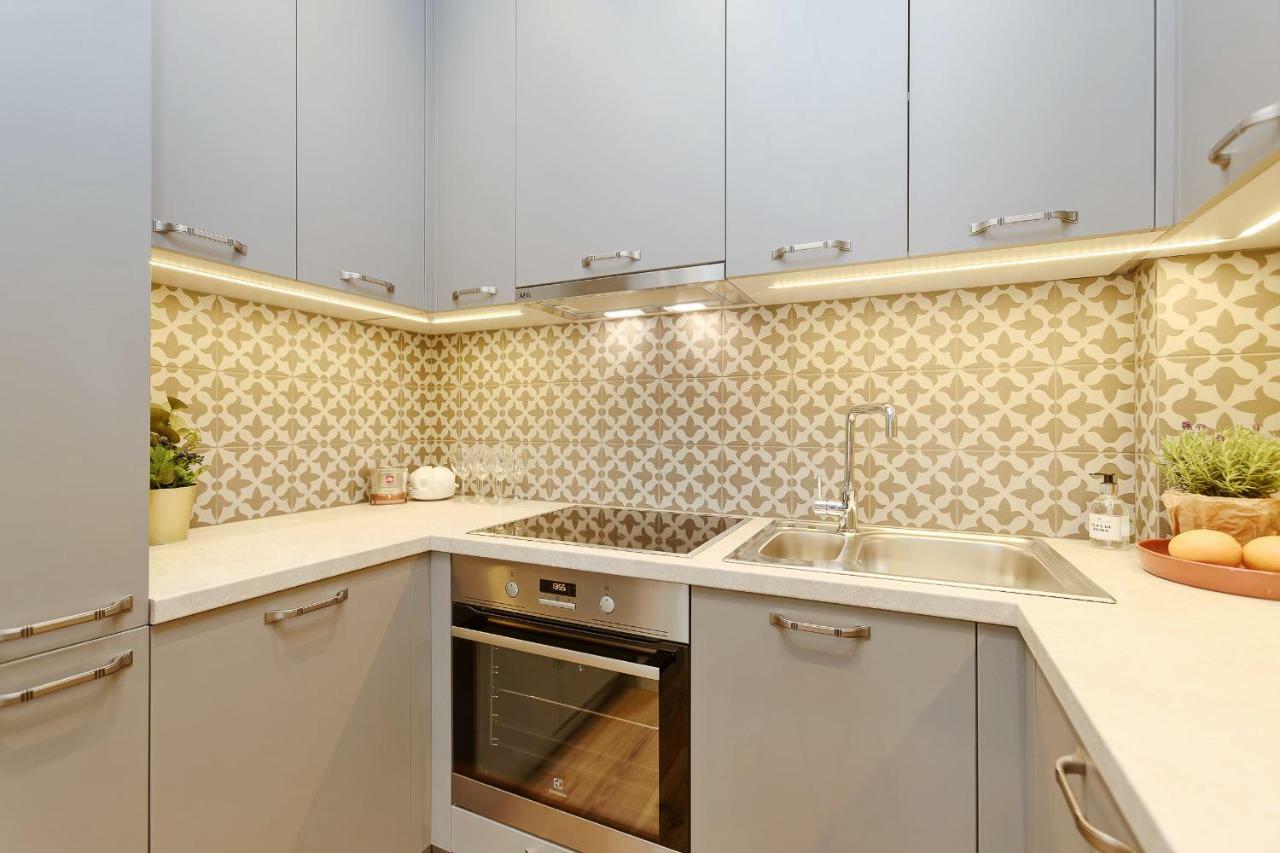 Dzirnavu Residense Apartment Рига Екстериор снимка
